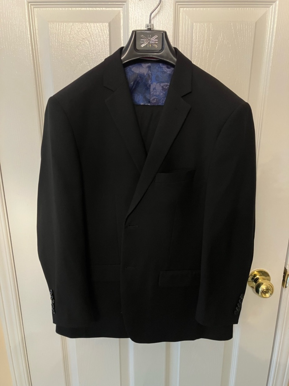 Black slim-fit suit (44S) by Soul of London